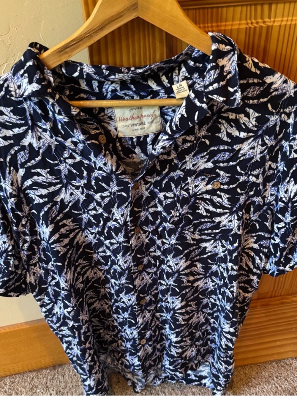 Weatherproof Vintage  Hawaiian  Navy Leaf Print Button-Up Shirt
